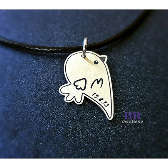 Silver pendant set with birds and your own engraving
