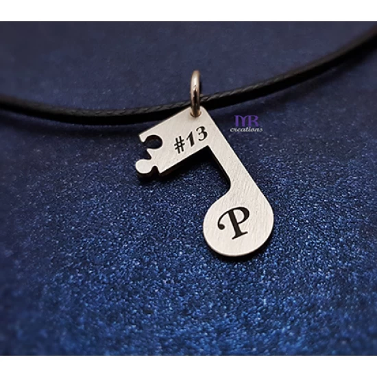 Locket set for couples note that breaks in two with your own engraving.