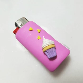 Χειροποίητη  θήκη αναπτήρα με cupcake!