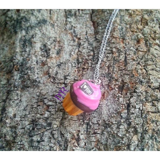 Χειροποίητο κολιέ mini φραουλένιο cupcake