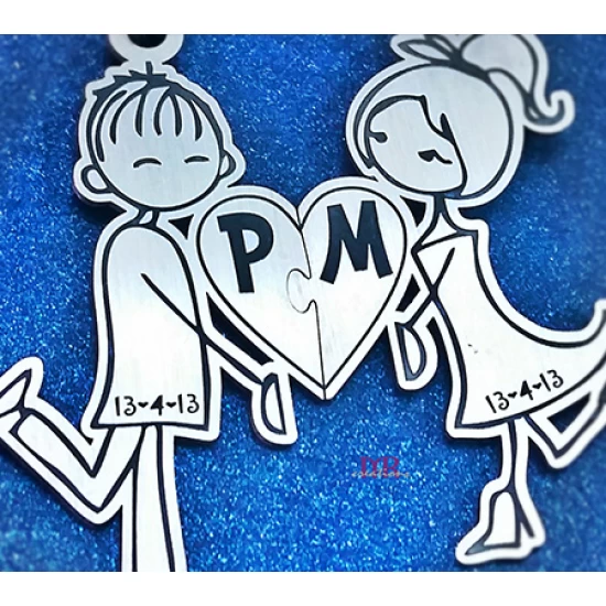 Χειροποίητο ασημένιο μπρελόκ Boy & Girl με χάραγμα