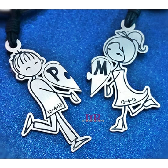 Χειροποίητο ασημένιο μπρελόκ Boy & Girl με χάραγμα