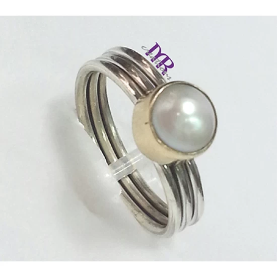 Handmade ring with silver gold and pearl