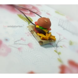 Χειροποίητο κολιέ μίνι burger meal!