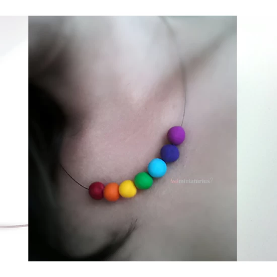 Handmade necklace in rainbow shade!