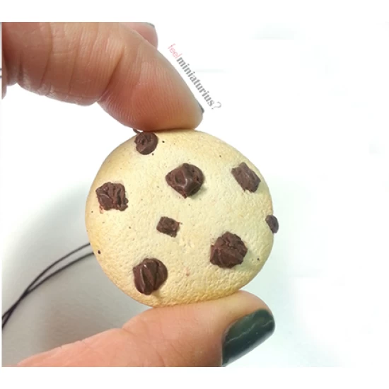 Handmade necklace with dried cookie